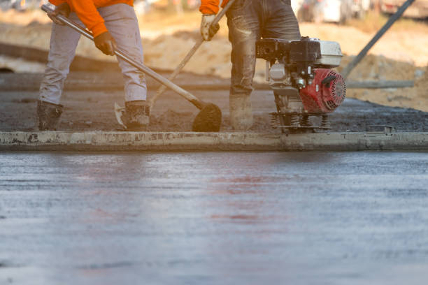 Best Concrete Contractor Near Me  in Salt Creek Commons, IN